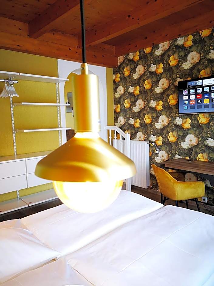 Aparthotel "Goldener Hahn Apartments"