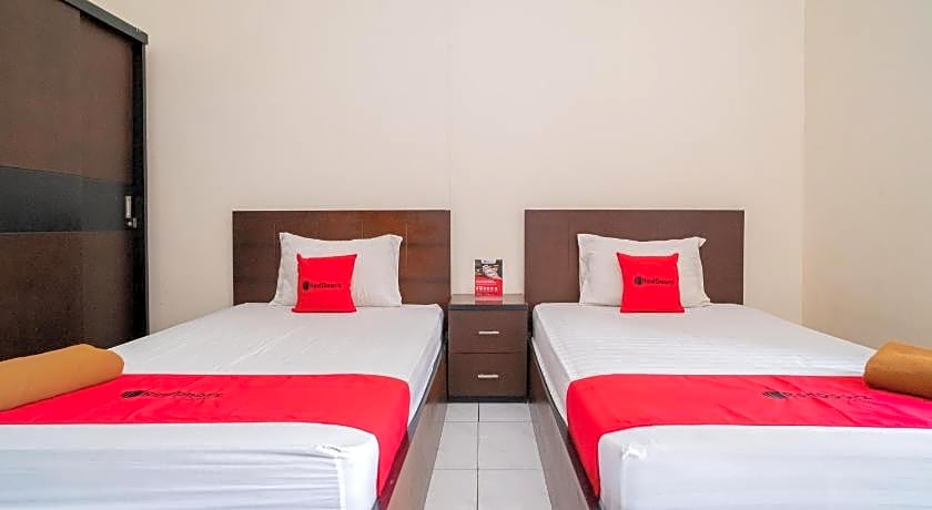 RedDoorz @ Wisma Pangrango