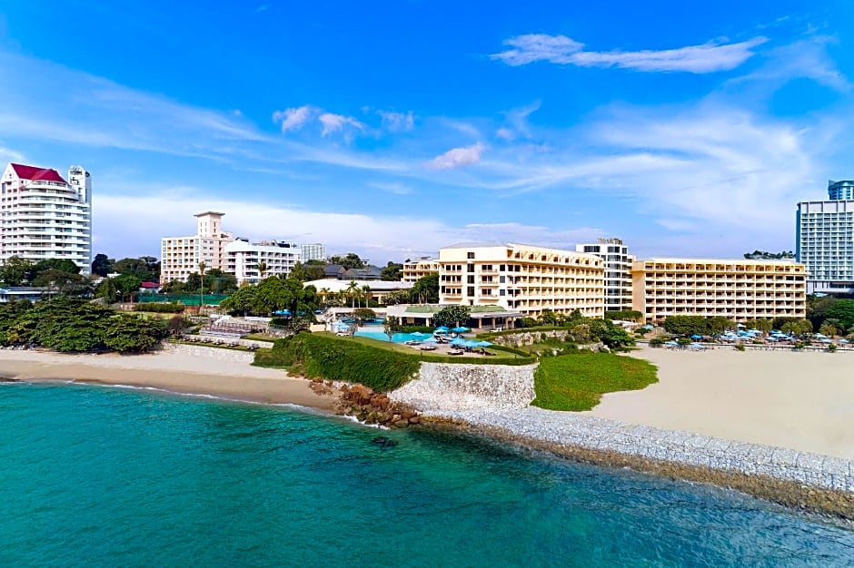 Dusit Thani Pattaya