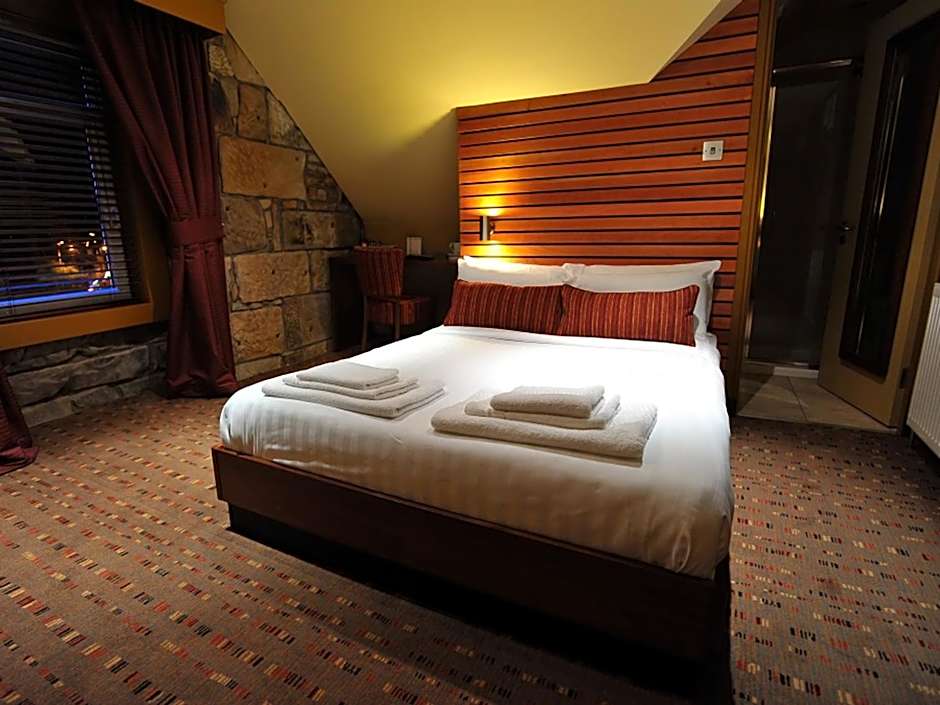 The Commercial Hotel