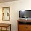 Holiday Inn Express Hotel & Suites Mattoon By IHG