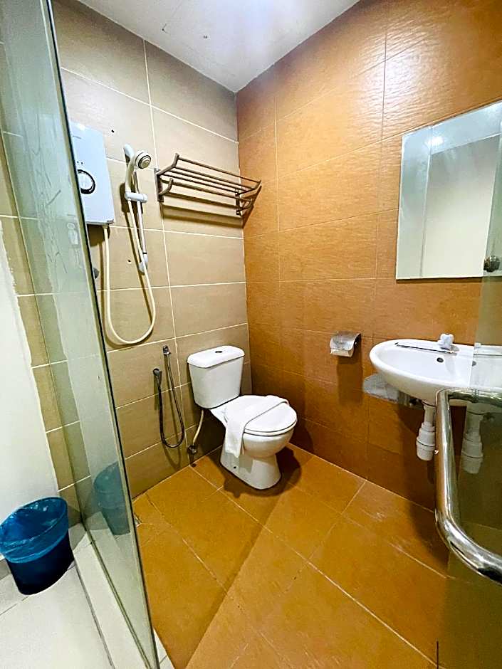 Pillows Plus Dream Inn