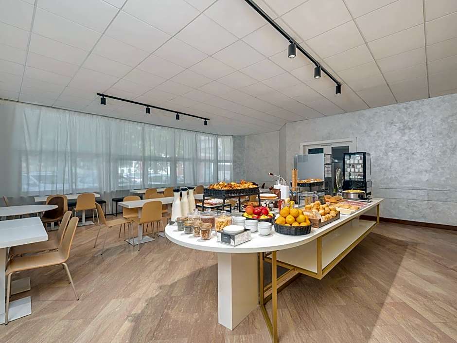 B&B Hotel Como City Center