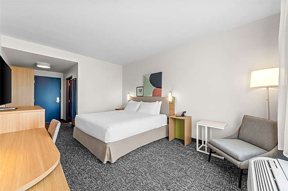 Spark by Hilton Victoria