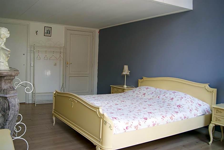 De Zevenster "gevestigd aan de winkelstraat"