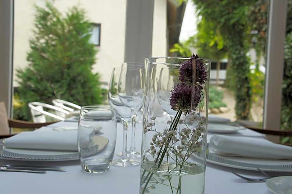 Lyng Dal Hotel og Restaurant