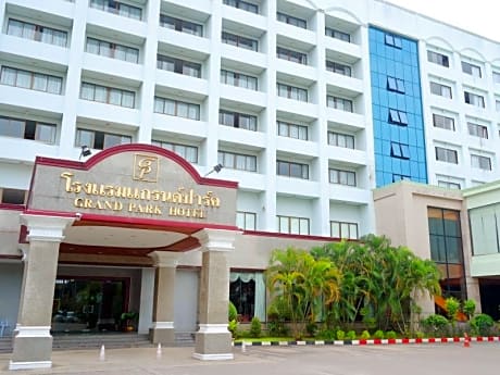 Grand Park Hotel