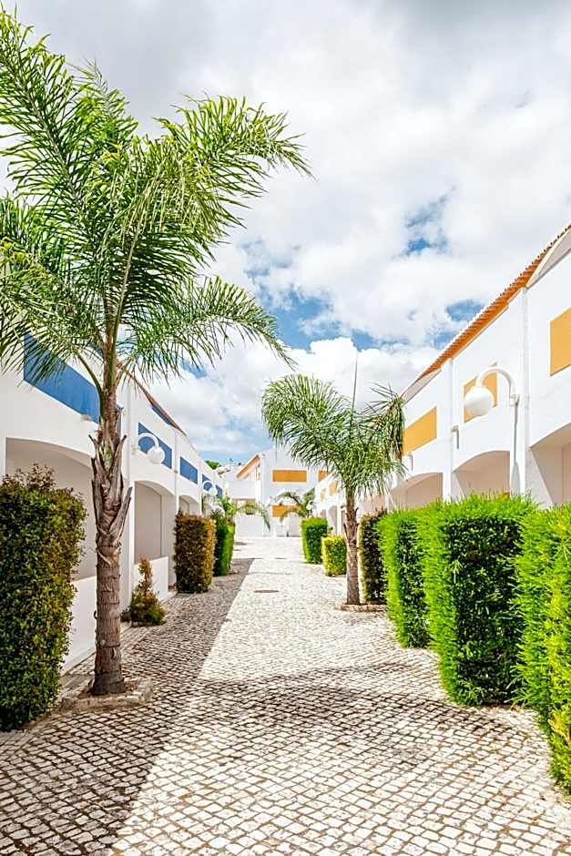 Oasis Beach Apartments