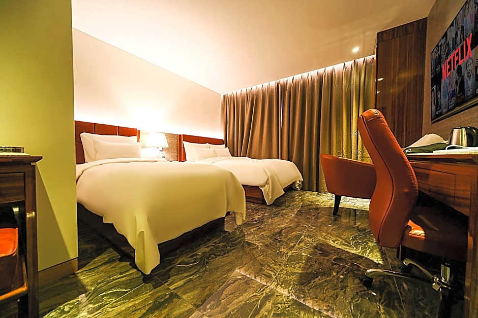 Guri Galmae Indi Present Hotel
