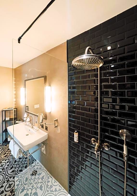 Blue City Boutique Hotel