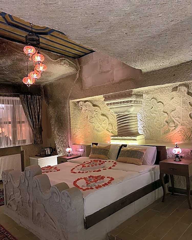 Mesken Cave Suites