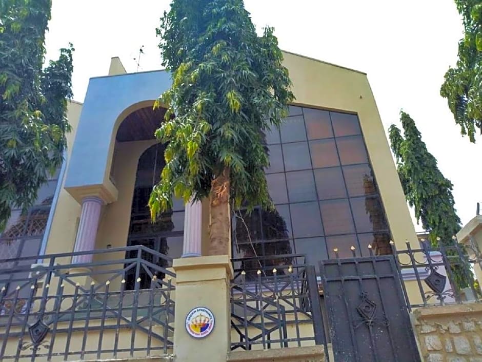 Crown Apartments, Extended Stay Suites