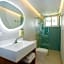 Hotel Cocoplum Beach
