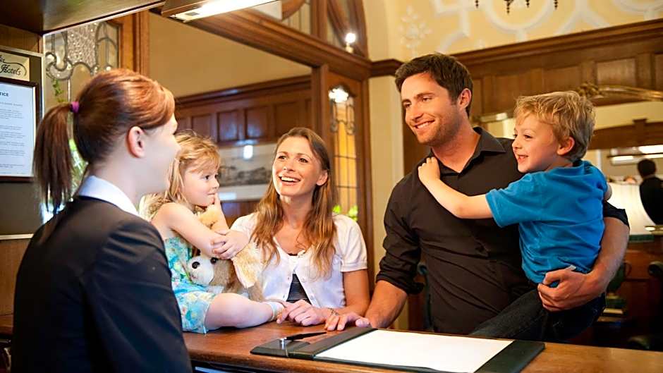 The Victoria Hotel & Source Spa