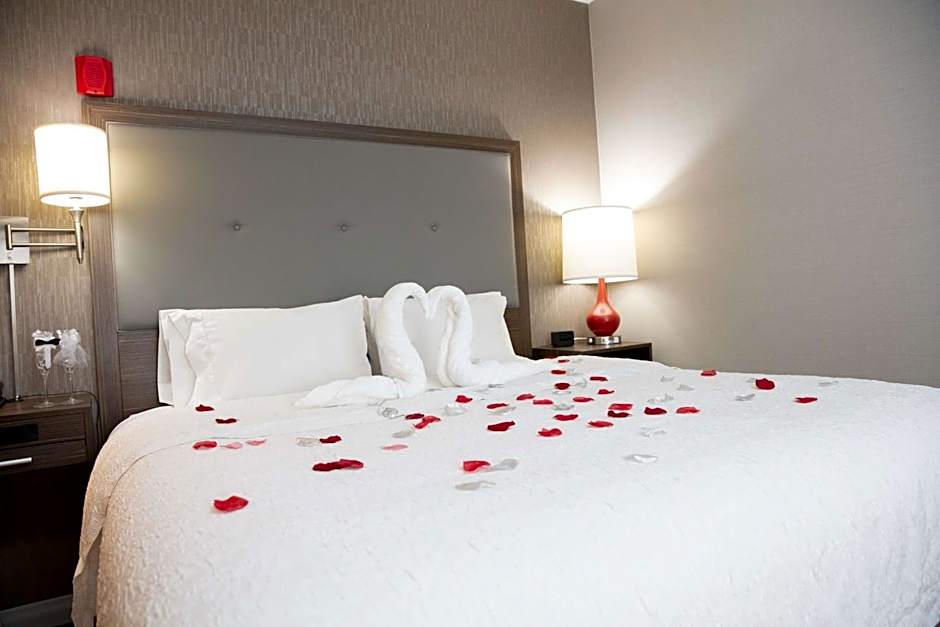 Hampton Inn By Hilton Toledo Oregon