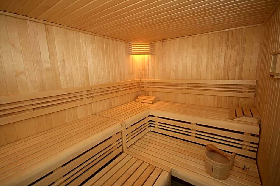 Grand Hôtel "Château de Sully" - Piscine & Spa -Teritoria