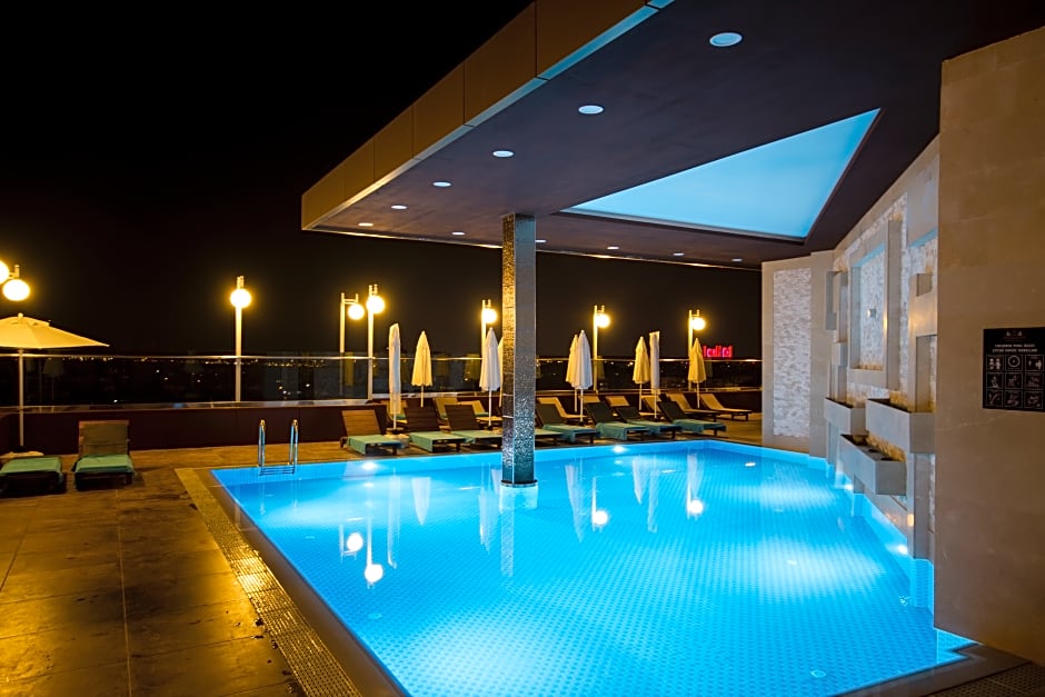 Sky Business Hotel & Spa