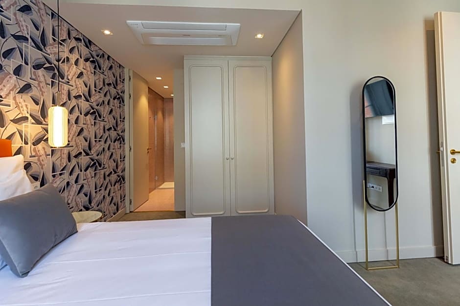 Mastro - Discoveries and Memories