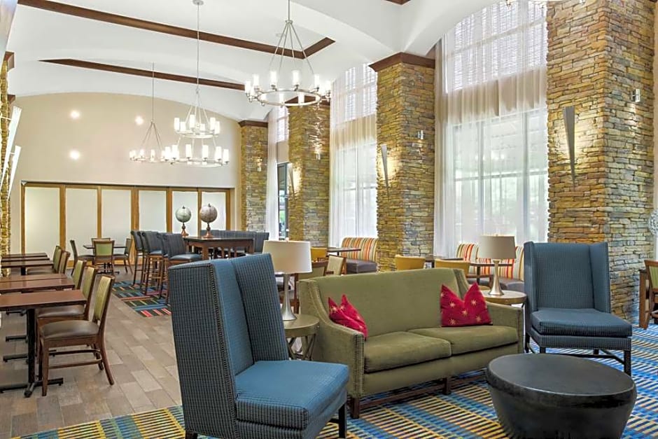Hampton Inn by Hilton Columbus South Fort Moore