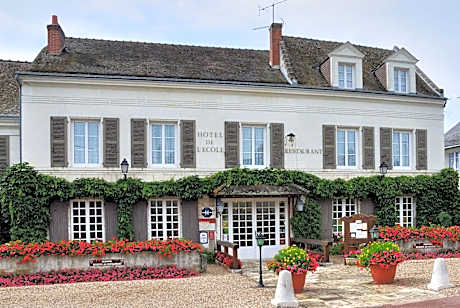Logis Hôtel Auberge De L'ecole