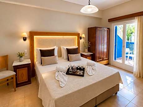 Double or Twin Room Classic