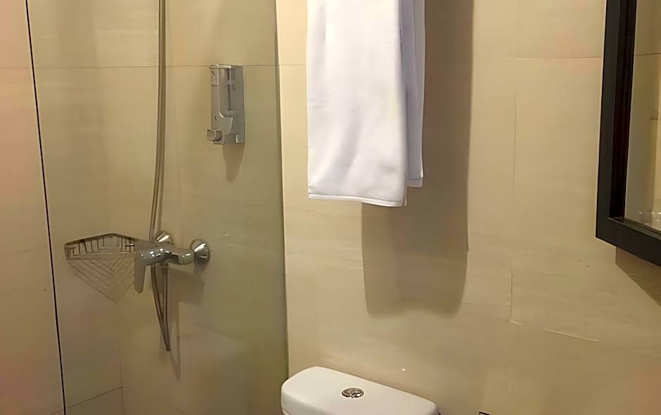 Front One Inn Kediri