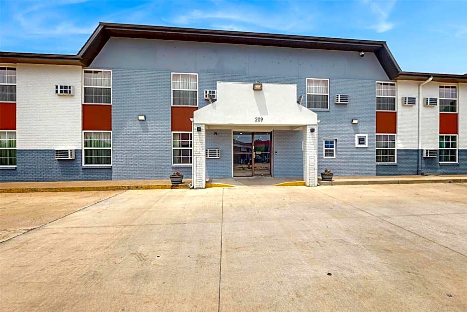 Red Lion Inn & Suites Olathe Kansas City