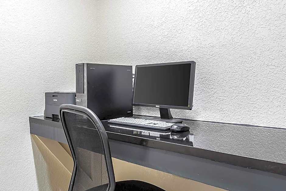 Quality Inn & Suites Salisbury South