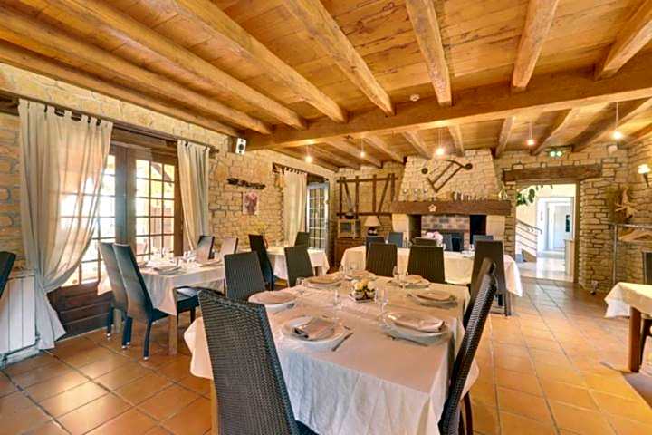 Logis hotel-restaurant les collines 59 route des cretes