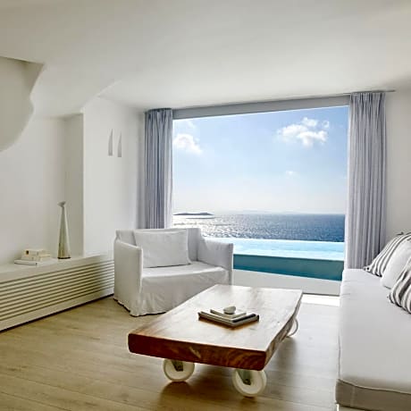 Suite with Private Pool
