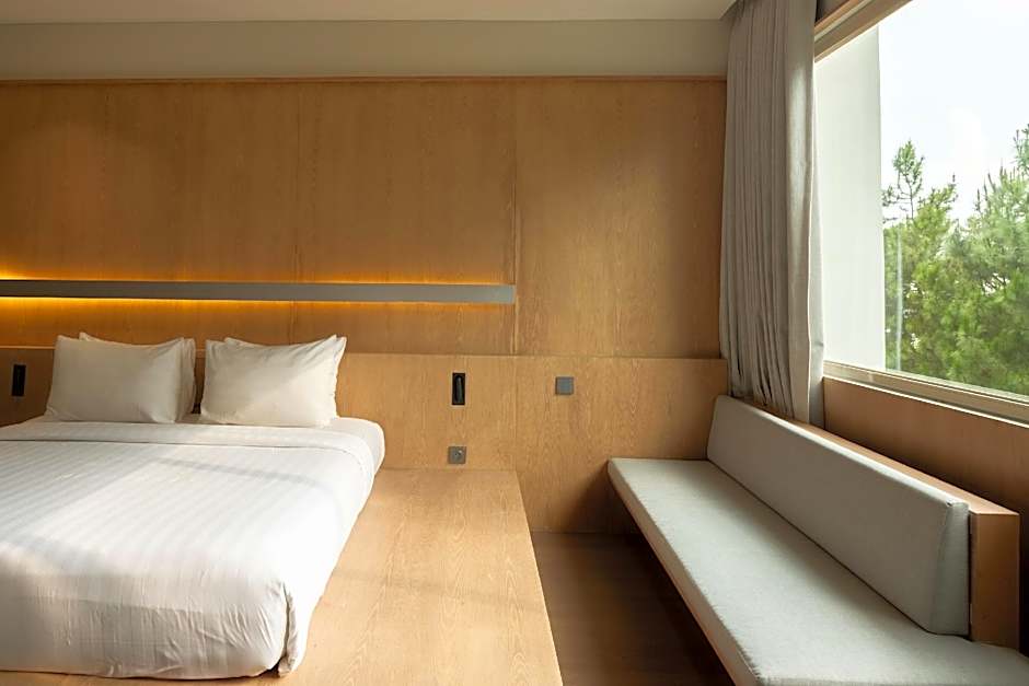 The House Tour Uphill