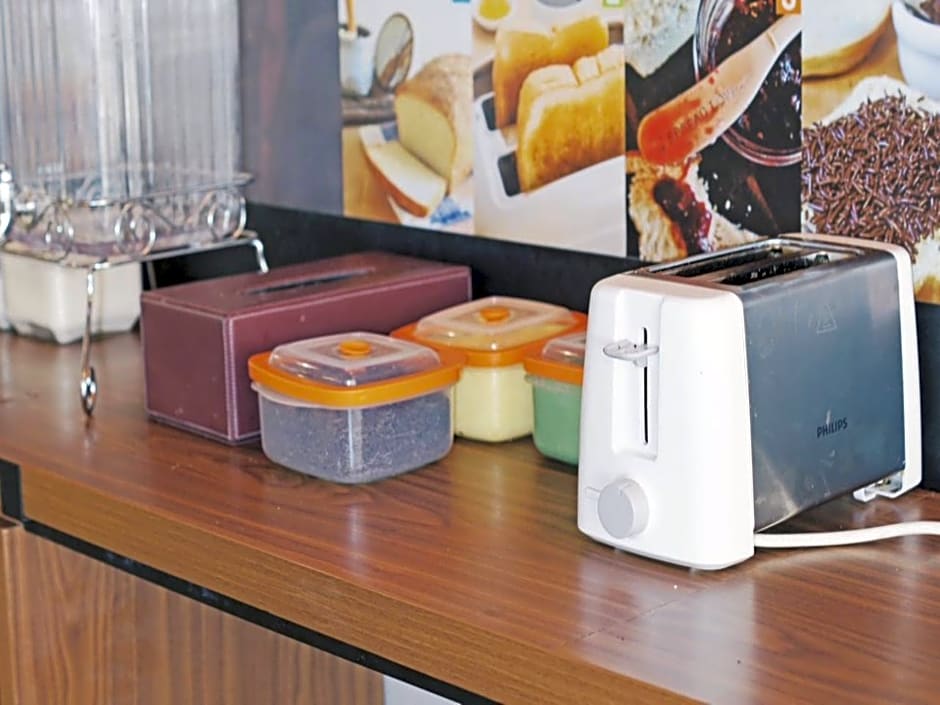 Livinn Hostel City Center Surabaya