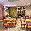 Hotel Rainha D. Amélia, Arts & Leisure