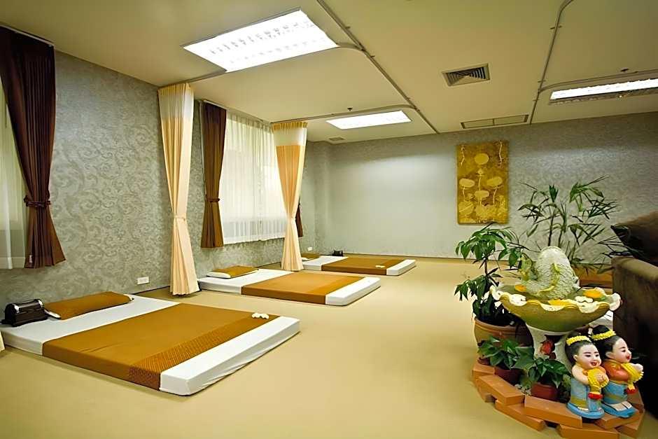 Wangchan Riverview Hotel