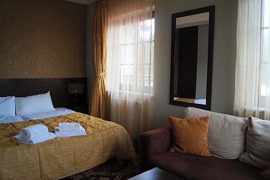 Hotel Słoneczny Brzeg