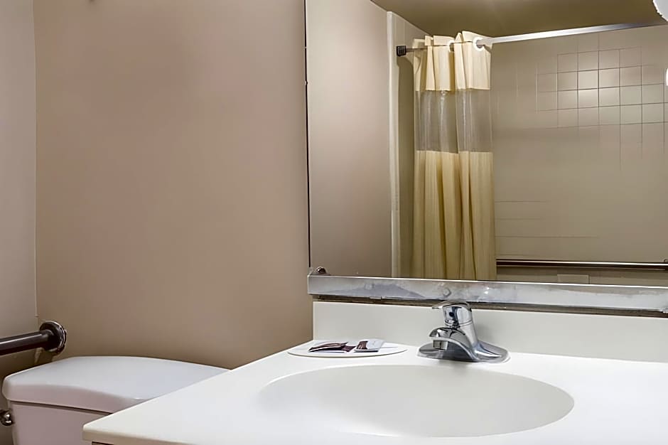 Country Inn & Suites by Radisson, New Orleans I-10 East, LA