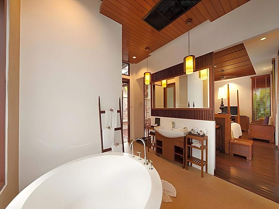 Sea Front Pool Villas by The Sarann