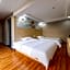Yimi Apartment (Guangzhou Beijing Road Parkfront Subway Station Branch)