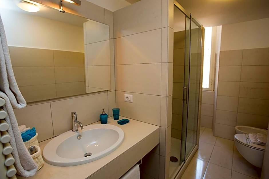 AD2015 Guest House