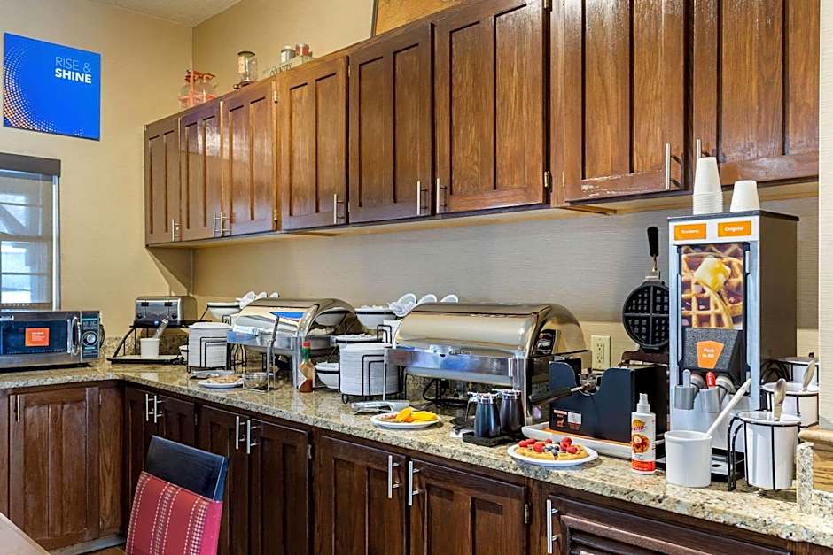 Comfort Inn Marshall Station