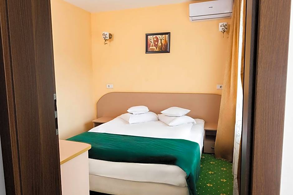 Hotel Sallaris Monteoru