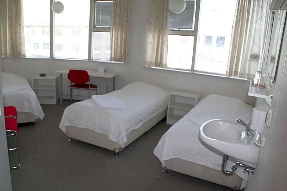 101 Guesthouse Hotel