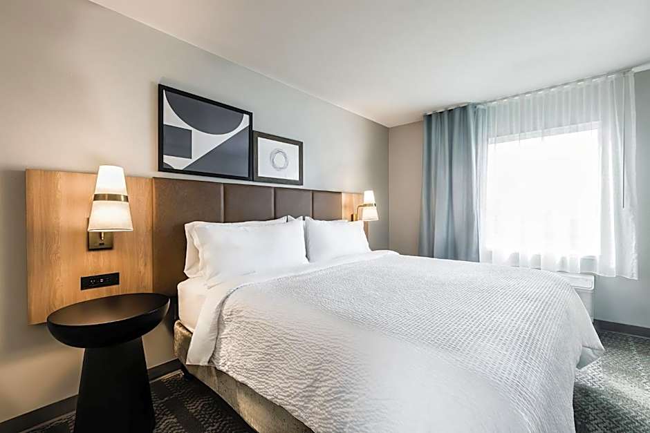 Staybridge Suites - Dawson Creek By IHG