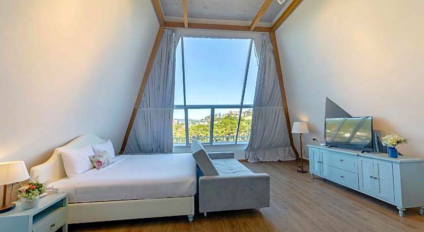 Dalat De Charme Village