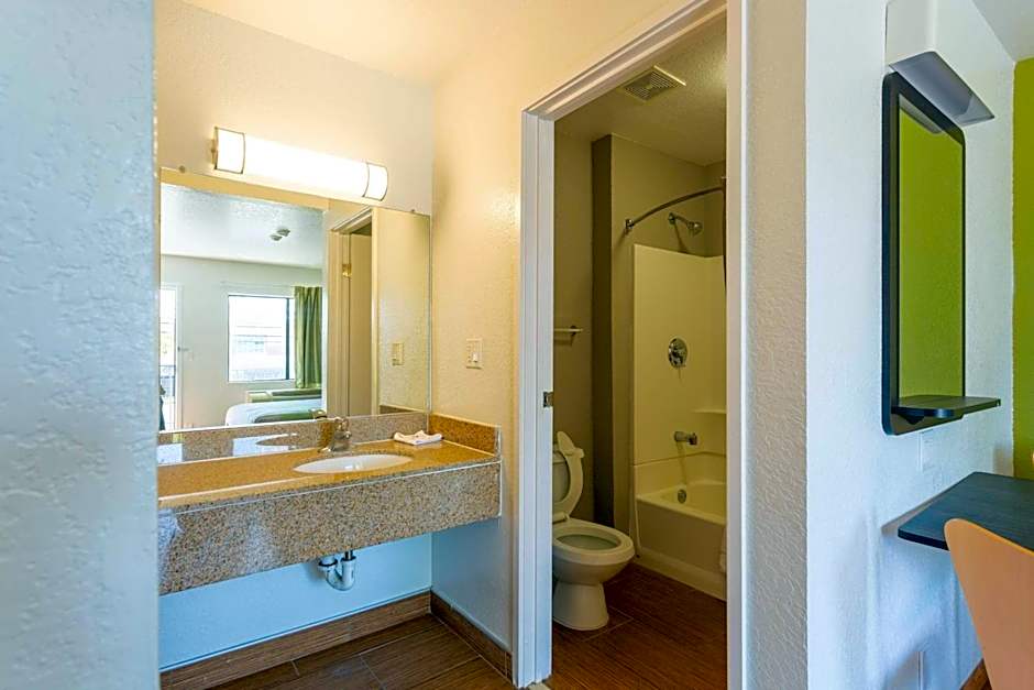 Motel 6-Camp Springs, DC - South Camp Springs