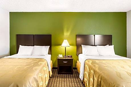 Queen Room with Two Queen Beds - Accessible/Non-Smoking