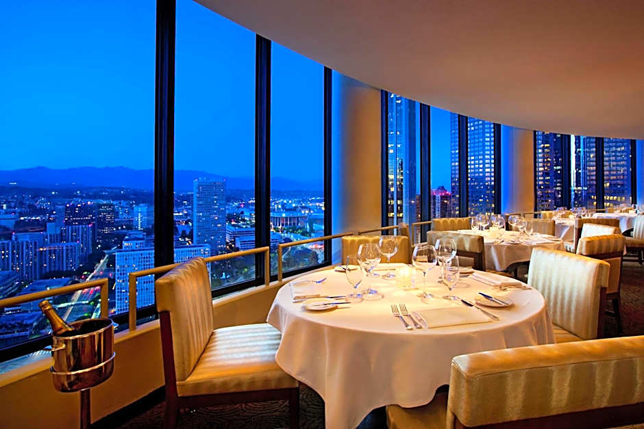 The Westin Bonaventure Hotel & Suites, Los Angeles