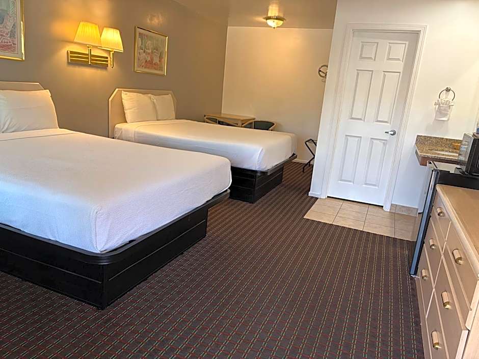 Lark Motel Willits