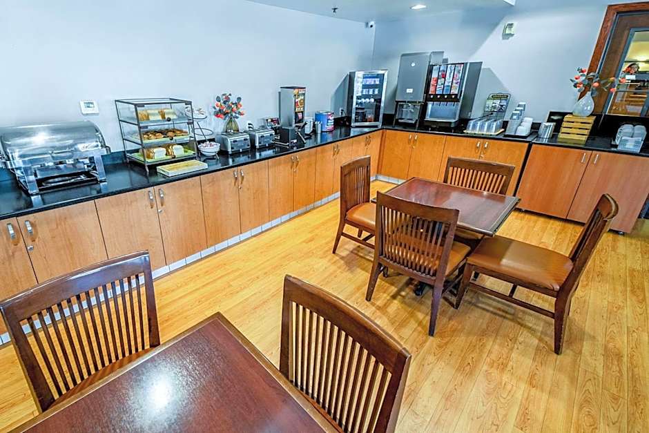 Country Inn & Suites by Radisson, Ontario at Ontario Mills, CA