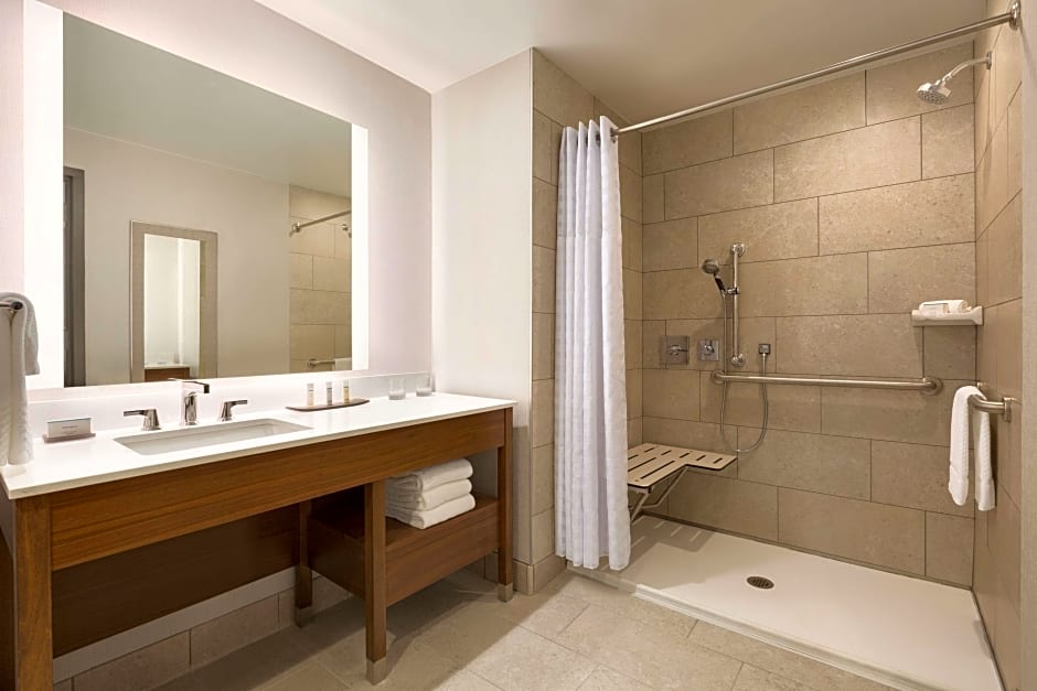 Photo 1 of 4 of 1 King Bed Suite, Hearing/Mobility Accessible